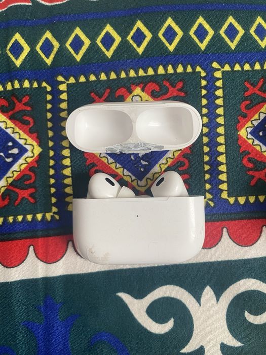 Продаю airpods pro 2