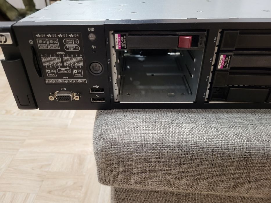 Server HP Proliant DL380 G7 2 x INTEL 6 CORE X5660 2.8Ghz