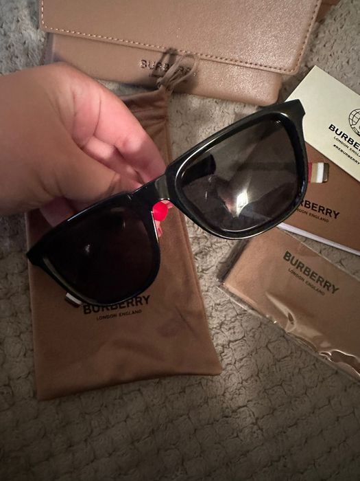 Vand ochelari de soare unisex originali Burberry