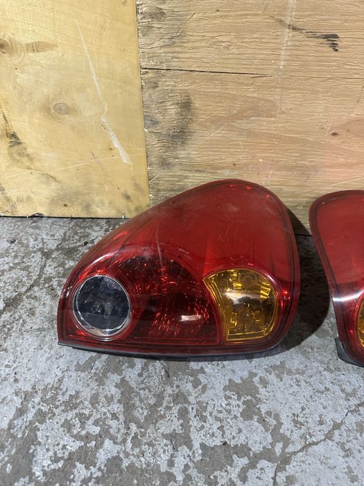 Задние фонари Mitsubishi L200