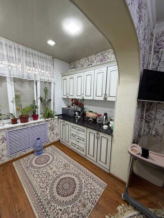 4 ком 2 этаж, зал и 3 спальни, 100м2 ипотека возможно мебель+тех