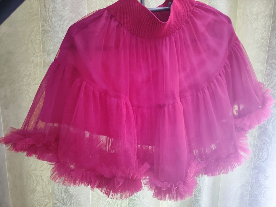 Продам платья, юбку для осеннего бала.