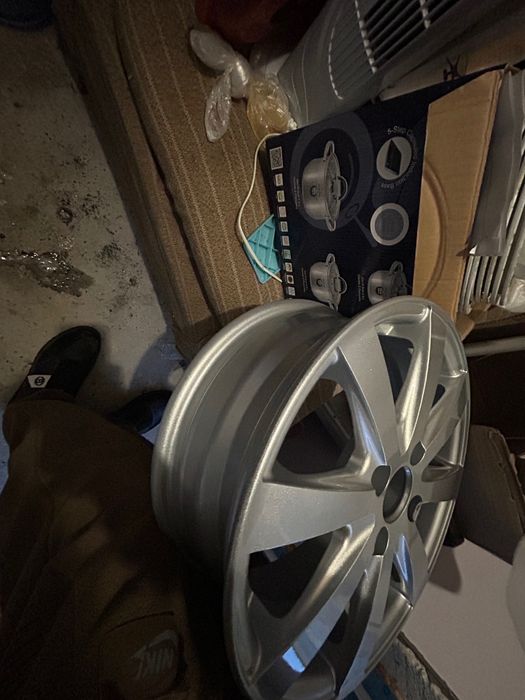 Диски на машину продам