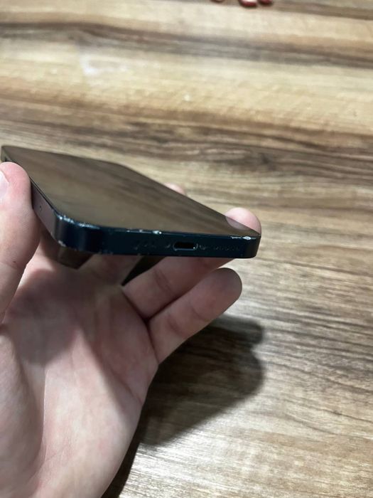 Продам айфон 13, 128gb