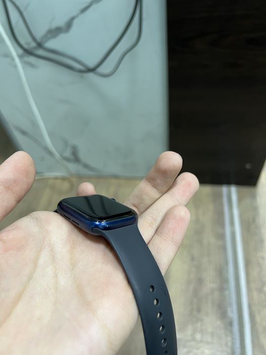Продаю свой Apple Watch6
