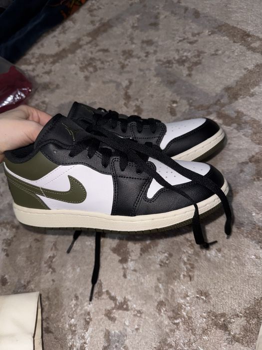 Продаю Jordan Low 1