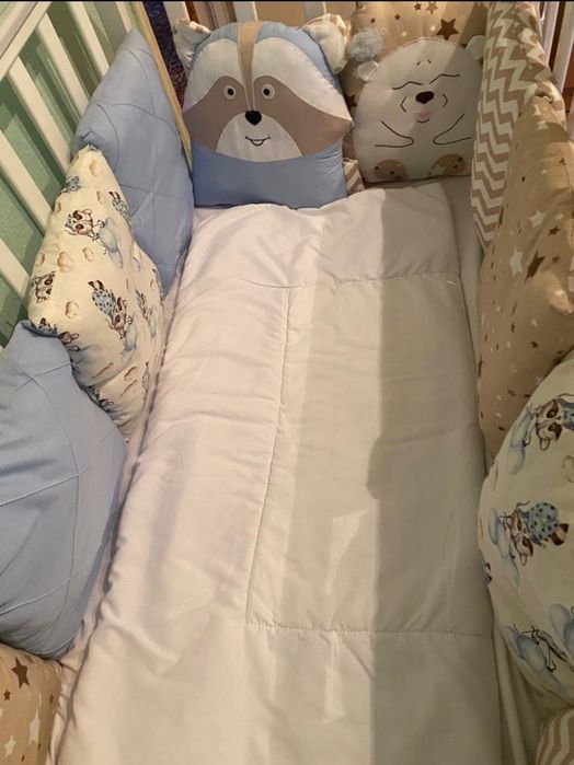 Продам манеж с матрасом