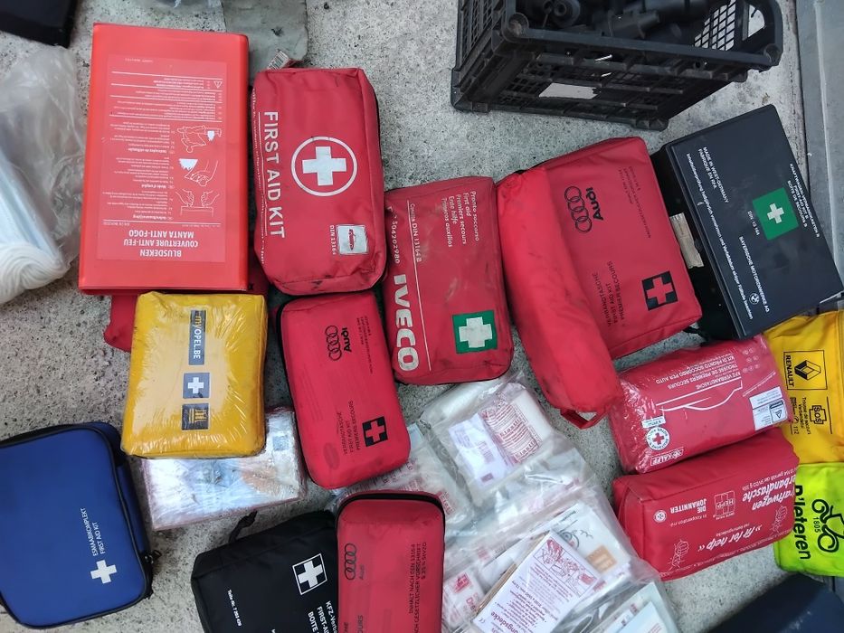 Аптечки за всички видове автомобили