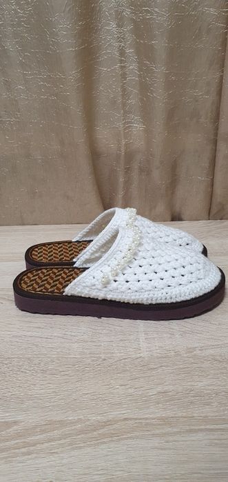 Тапочки домашние вязаные