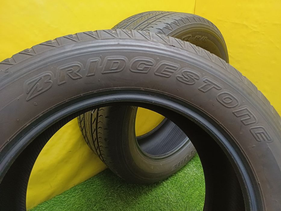 Шины 255/55 R18 Bridgestone пара.
