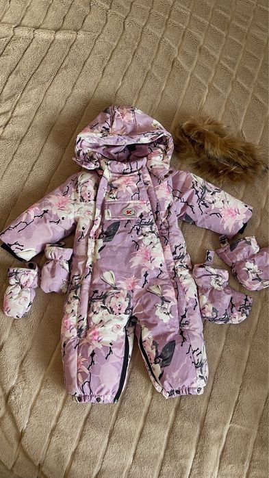 Продам комбинезон для девочек