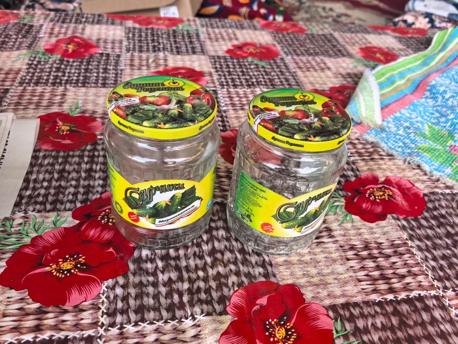 Банки почти новые
