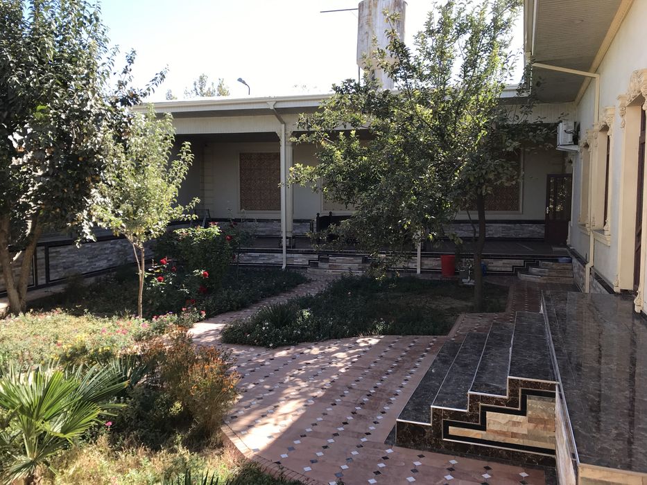 Срочно продается дом 6 соток, с шикарными условиями в г. Каттакургане