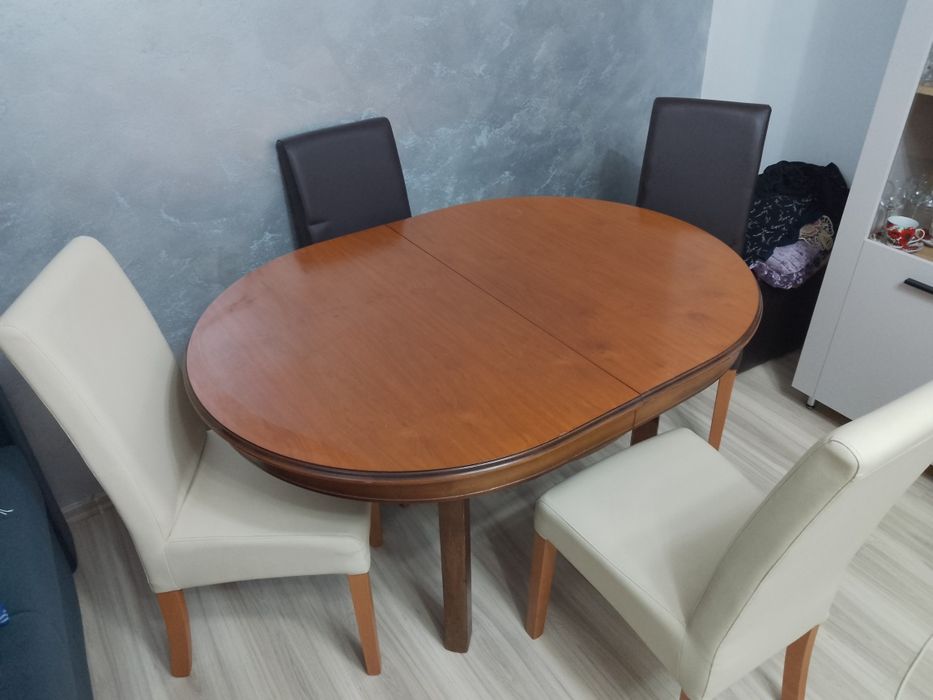 Masă extensibila din lemn