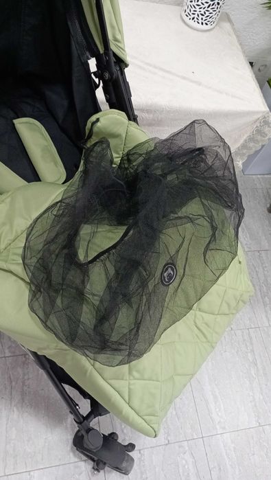 Коляска детская , подходит и мальчику и девочке