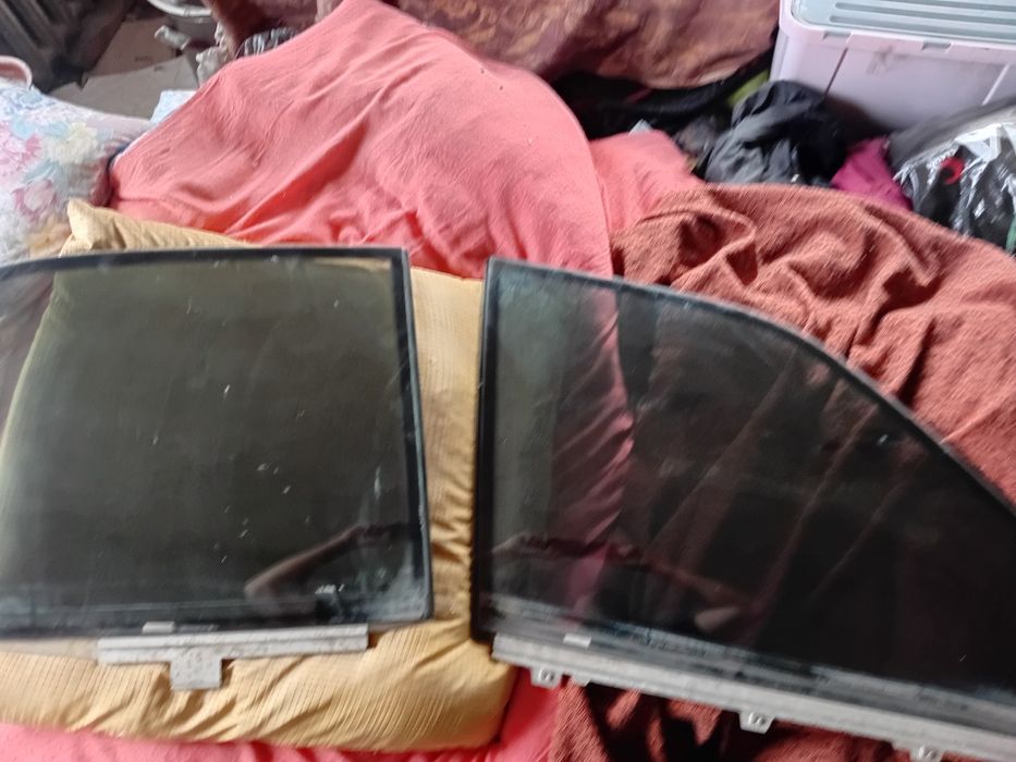 Боковые стекло мерседес 140