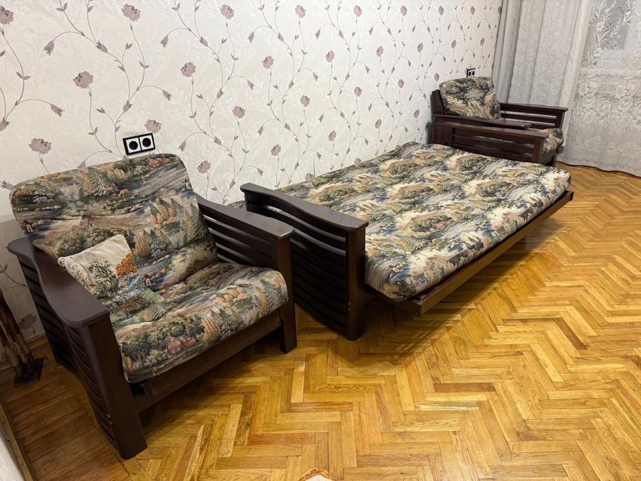 Диван и два кресла, комплект