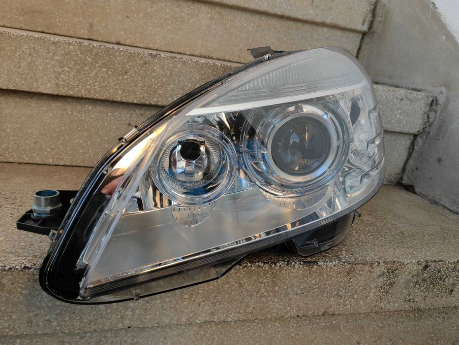 Фар Mercedes W204 C-Classa Bi-Xenon ляв / Фар Мерцедес W204 ксенон НОВ