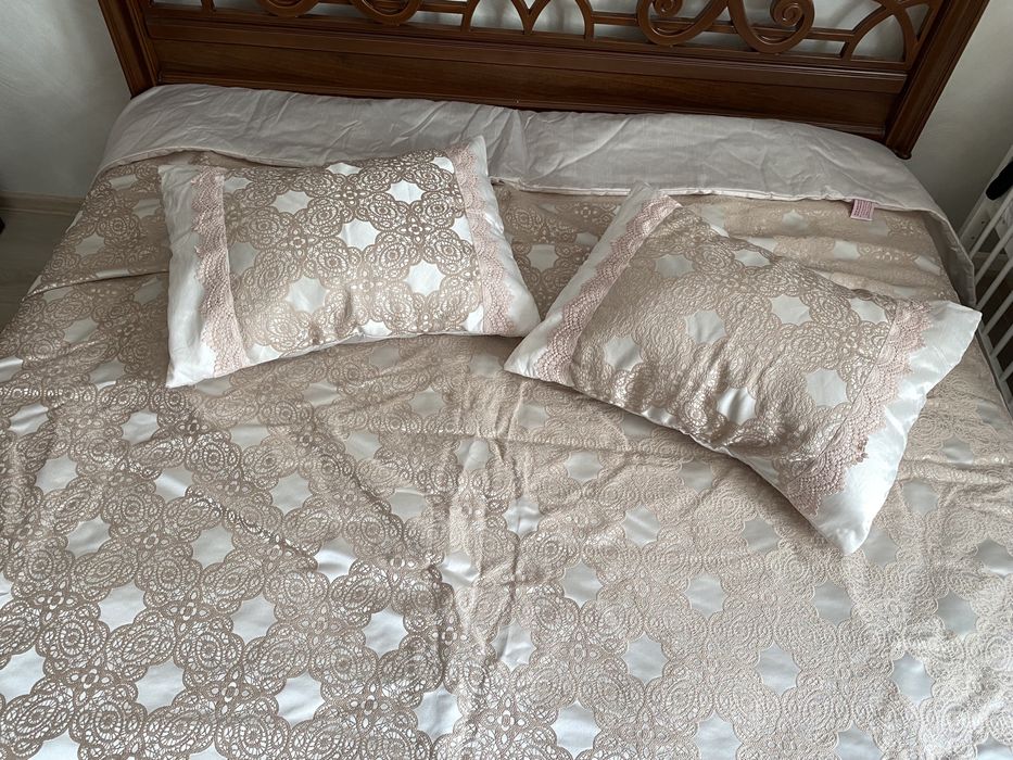 Постельный комплект декортивный