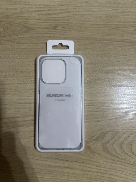 Продается чехол на Honor x6b