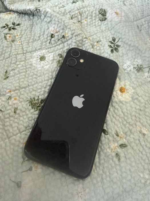 Iphone 11 память 256гб в среднем состоянии