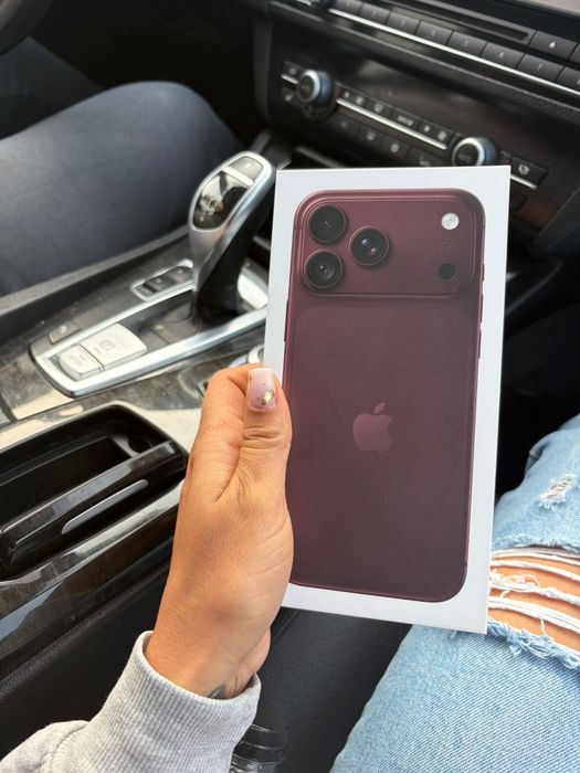 iPhone 18 pro max sigilat burgundy 256