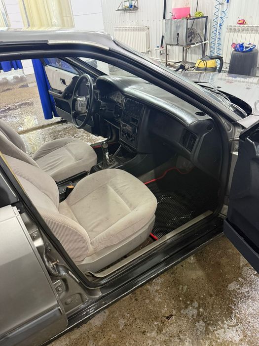 Машина   Ауди 80