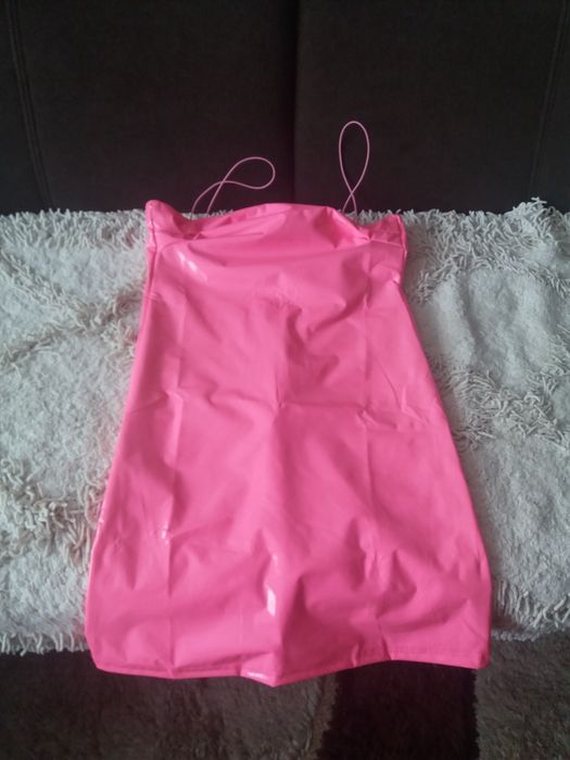 Продам платье из экокожи