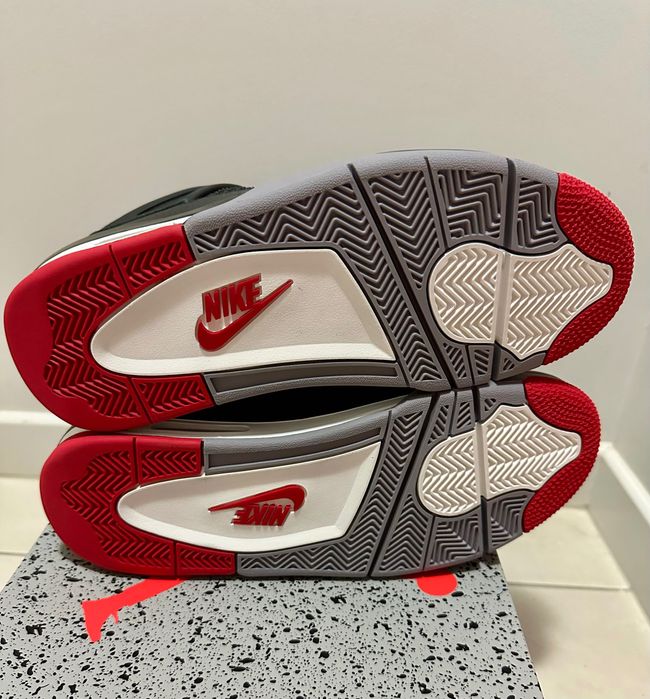 Air Jordan 4 Retro Bred