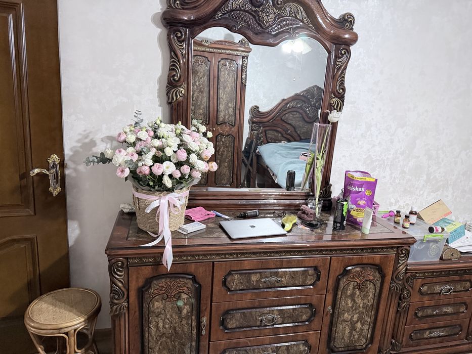 спальный гарнитур , стенка в зал