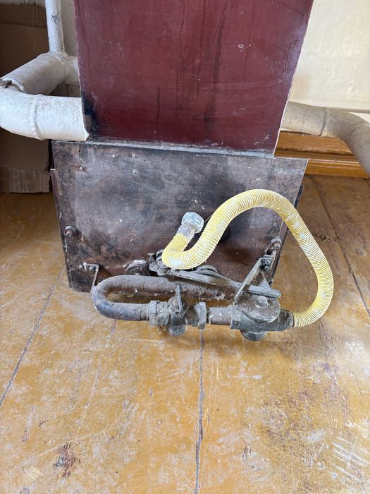 Продам газовый котел.