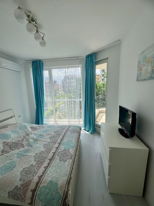 Продава се Двустаен апартамент в Варна, Бриз - 58 кв.м за 3776 €/кв.м - Снимка #5