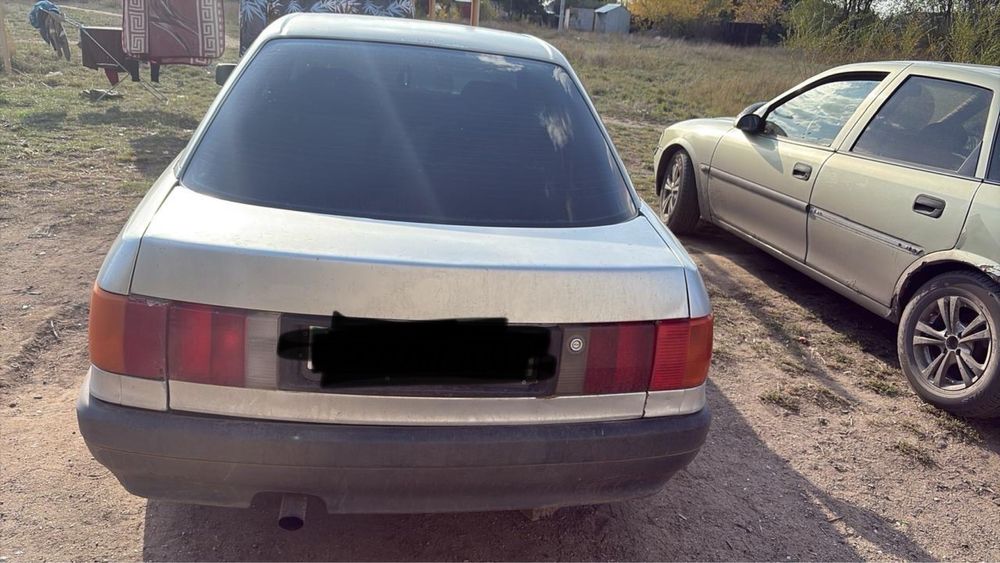 Продам машину Ауди 80