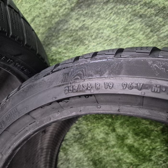 255 35 19 Continental m+s