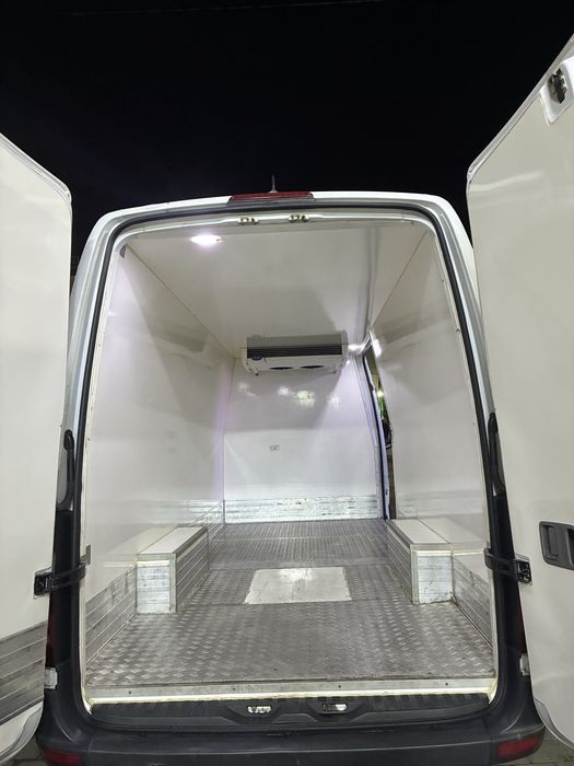 Mercedes Sprinter xolati ideal