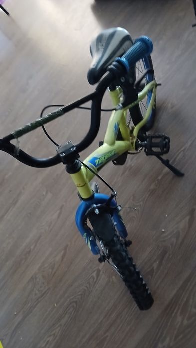 2 biciclete de vânzare 50 lei bucata
