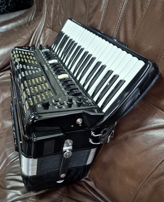 Acordeon roland fr 7x