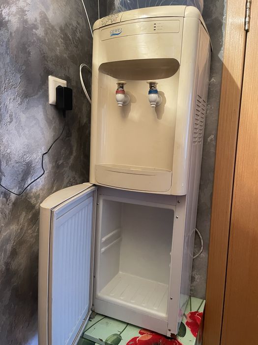 Продам куллер 5000 срочно. Все работает