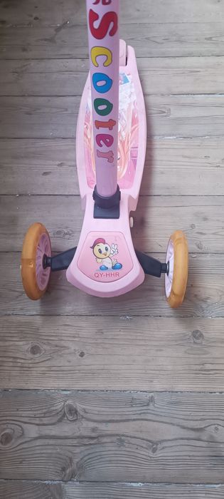 Детский самокат для девочки