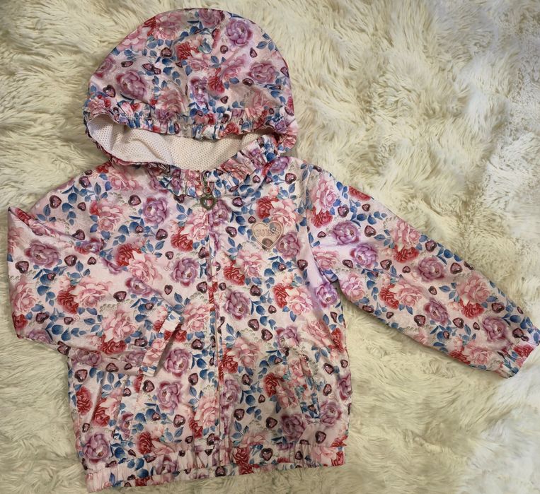 Детско яке и дънки Guess