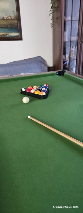 Билярдна маса, тенис и трапезна