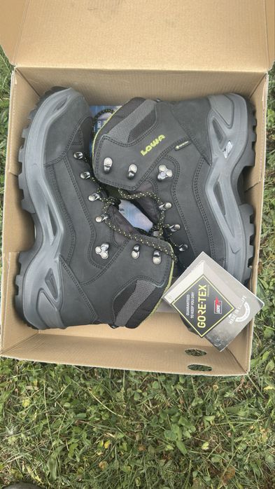 Lowa Renegade Gore-tex