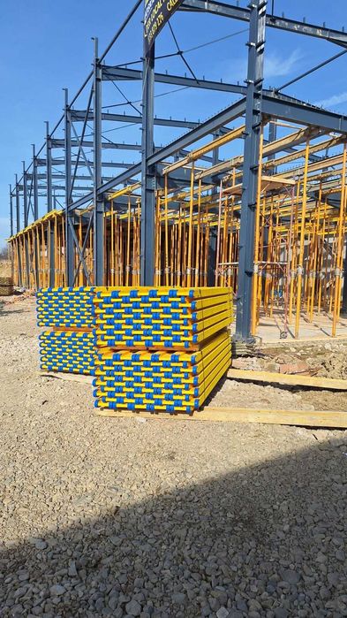 sistem sustinere a popului in timpul instalarii planseului si scule