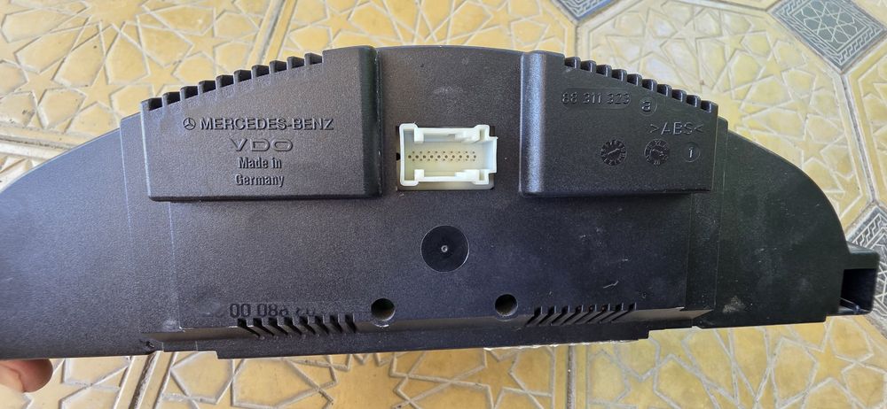 Шиток Мерседес W-203 кузов