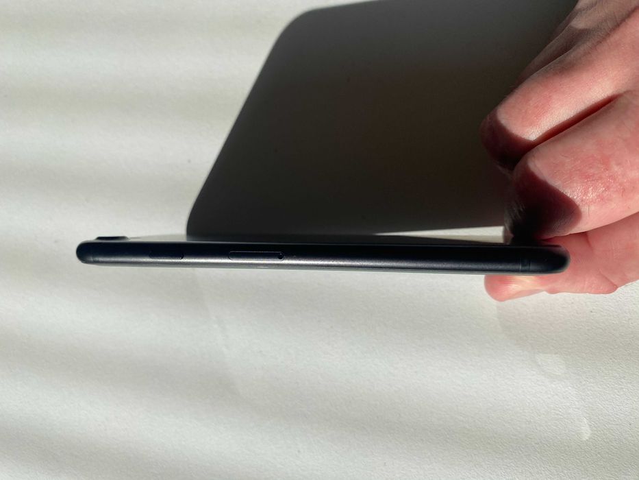 iphone 7 КАТО НОВ 100 % БАТЕРИЯ