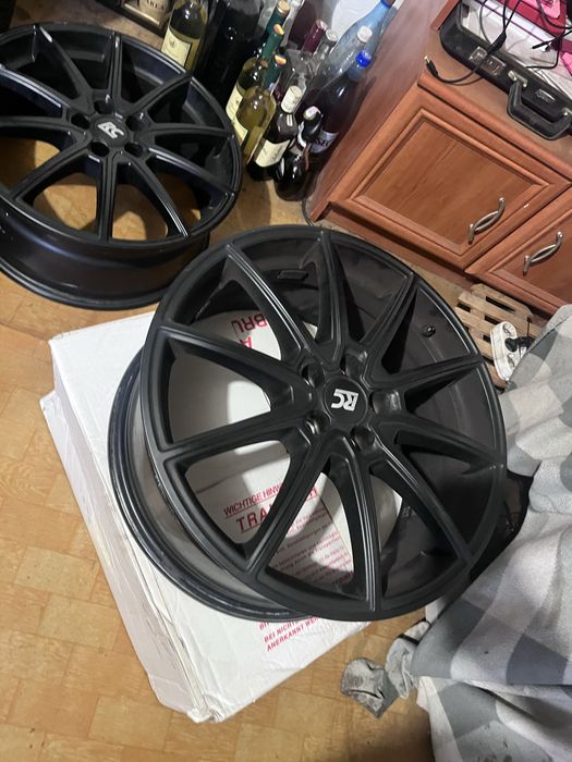 Jante pe 18  RC Design RC32 Satin-Black