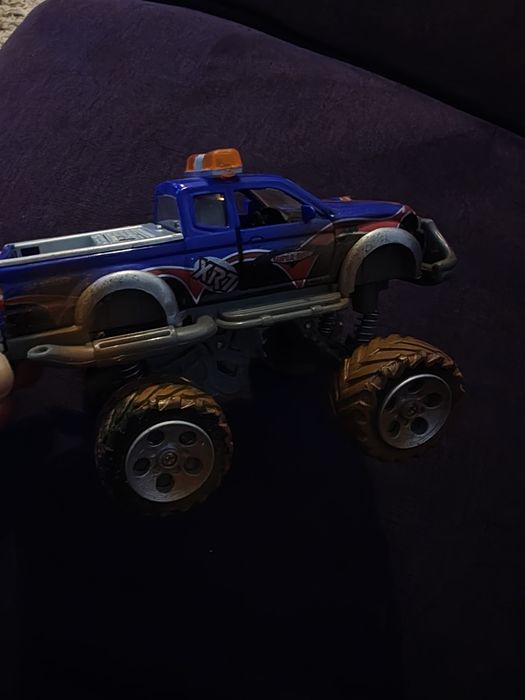 Mașină off road XR7