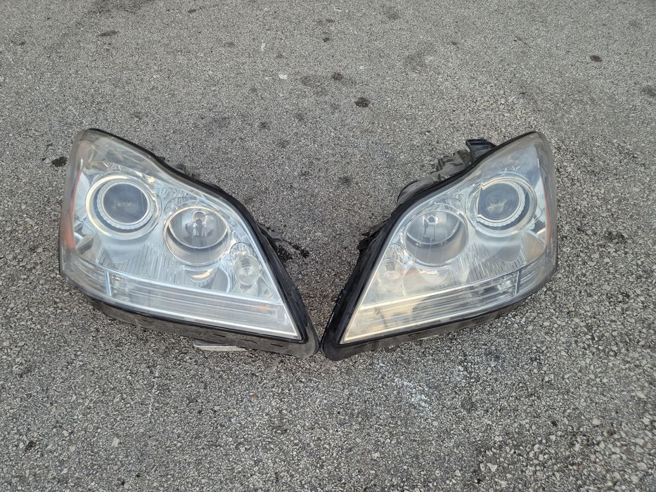 Фарове Мерцедес ГЛ Х164 ляв десен фар Mercedes GL X164 xenon