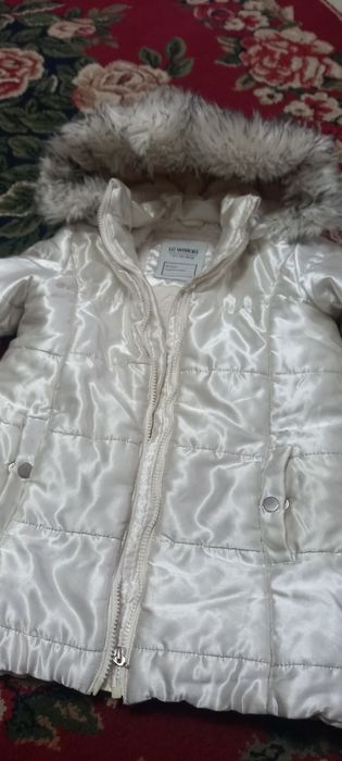 Куртка на девочку 6/8 лет