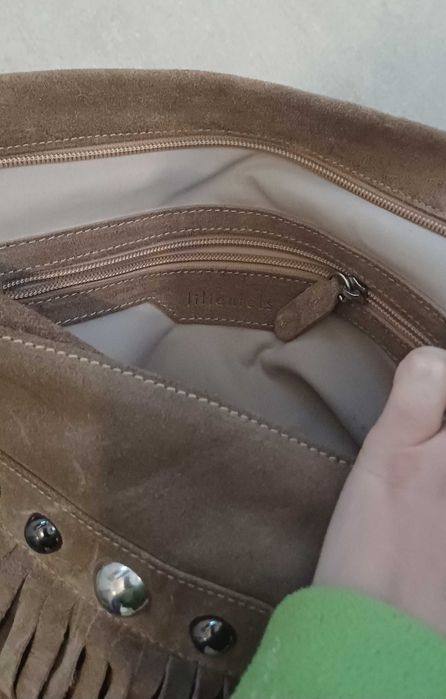 Geanta din piele intoarsa